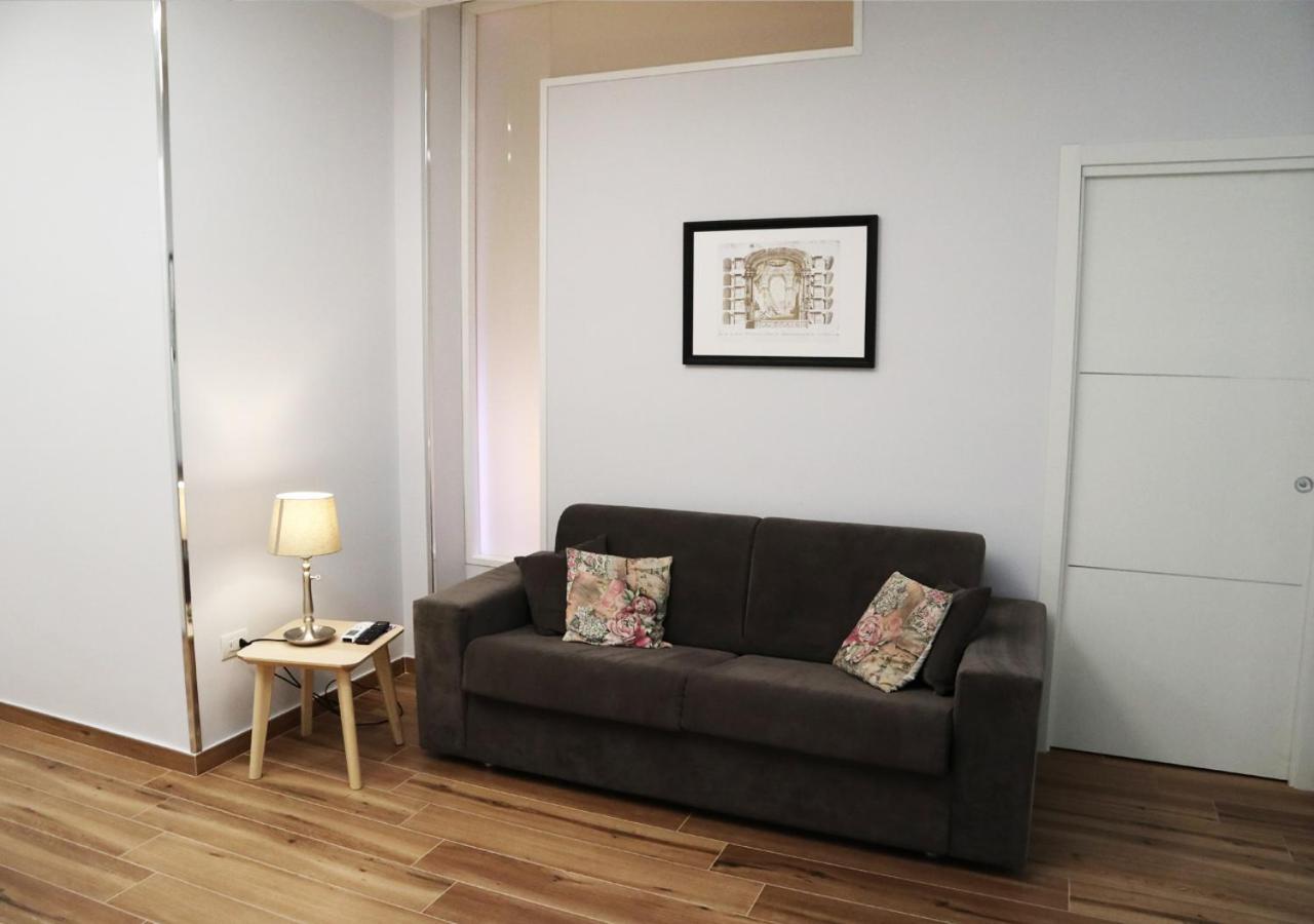 Residenza La Reggia Bed & Breakfast Caserta Exterior photo